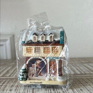 M.J. Hummel "Scholarly Thoughts" Illuminated Christmas Ornament